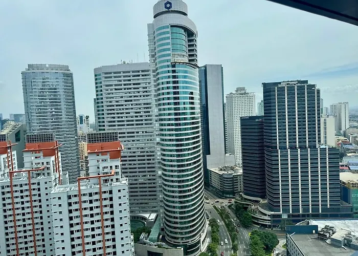 Chic Luxury Air 2 Bedroom Finest Living Air Makati Gym Swim Park 300